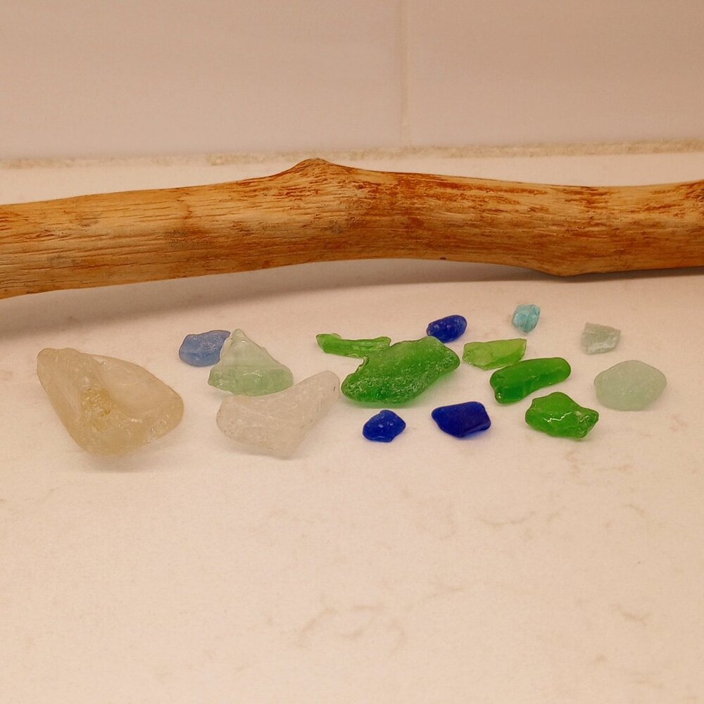 15 pieces, lot of small Seaglass pieces